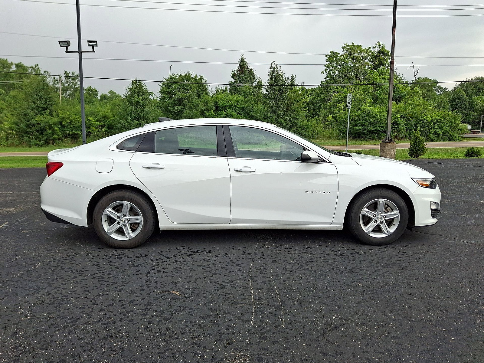 Used 2022 Chevrolet Malibu LS w/ Driver Confidence Package II FWD image 25