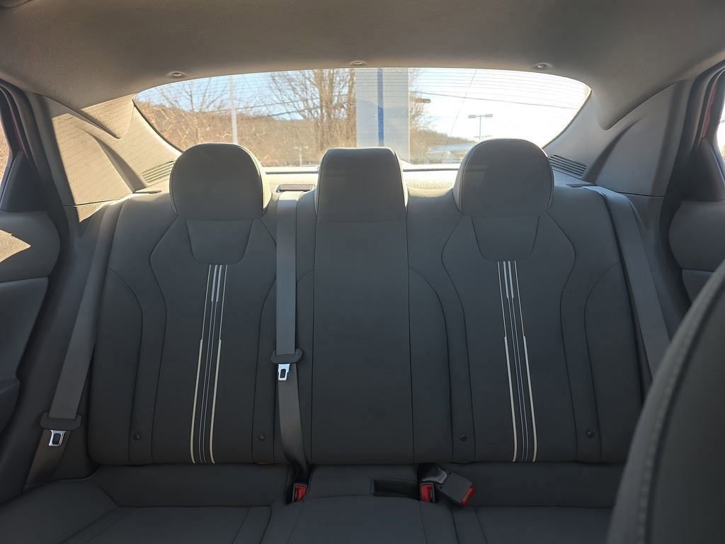 Used 2022 Hyundai Elantra SEL image 40