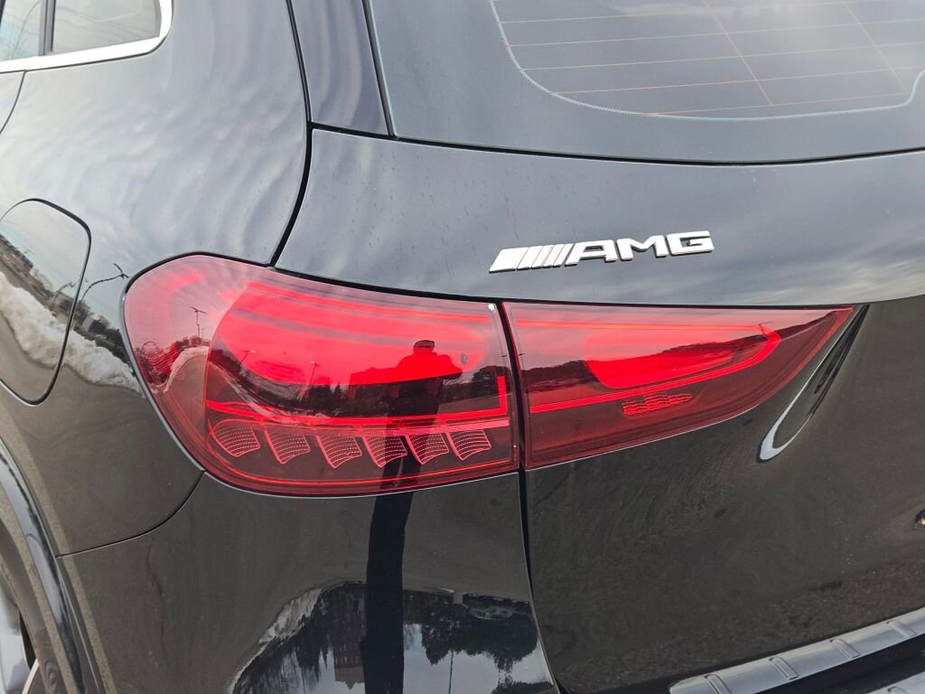 Used 2024 Mercedes-Benz GLA 35 AMG 4MATIC image 15