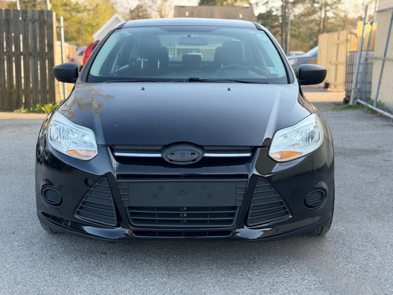 Used 2014 Ford Focus S image 2