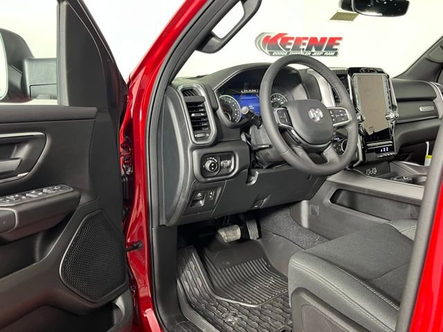 New 2026 RAM 1500 4x4 Crew Cab image 25