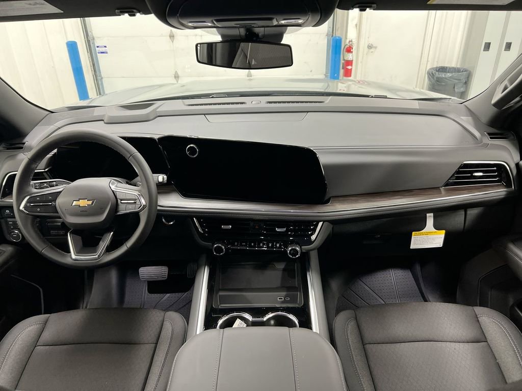 New 2026 Chevrolet Suburban LS AWD/4WD image 10