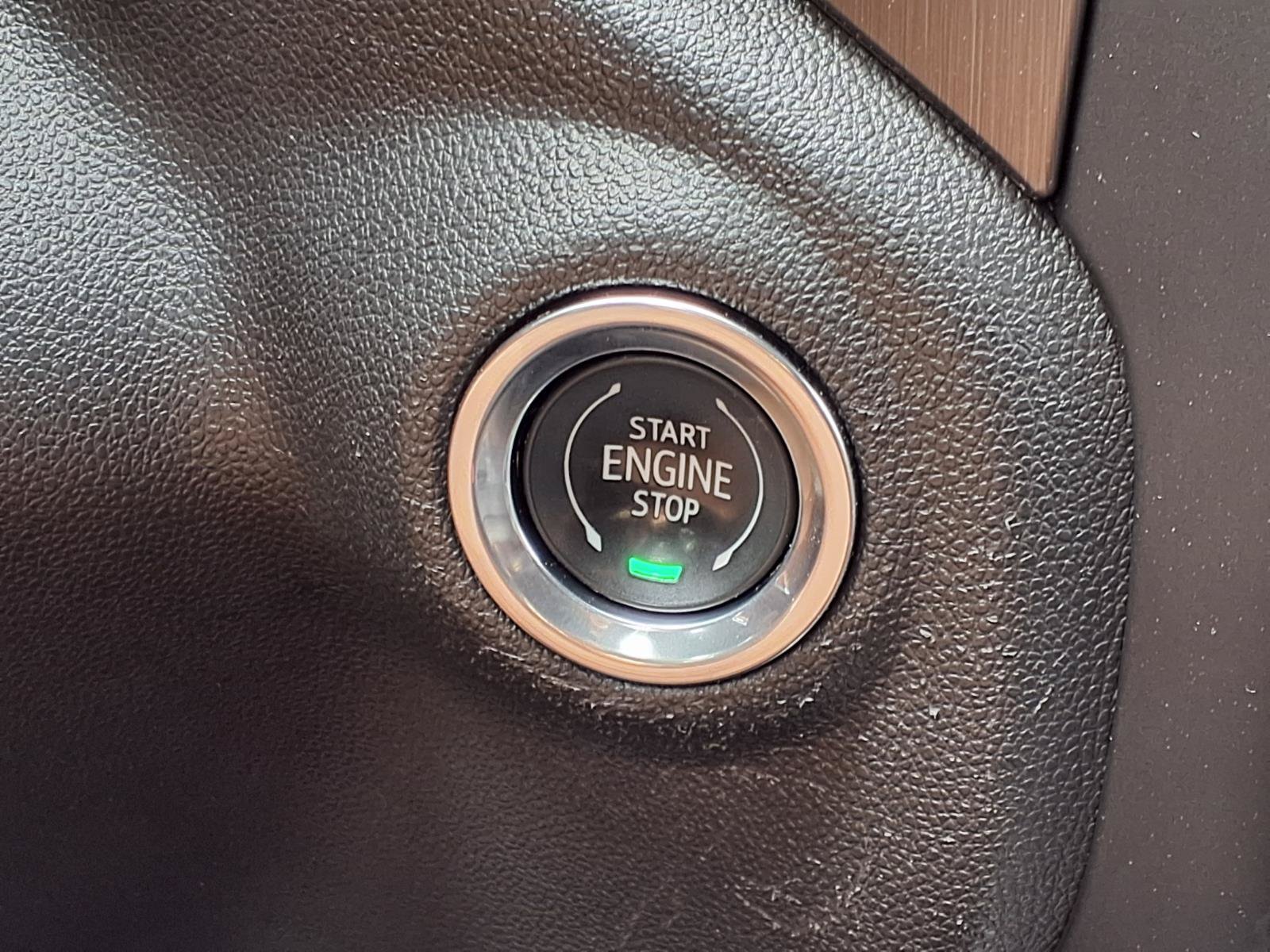 Used 2021 GMC Sierra 1500 AT4 w/ AT4 Premium Package AWD/4WD image 10