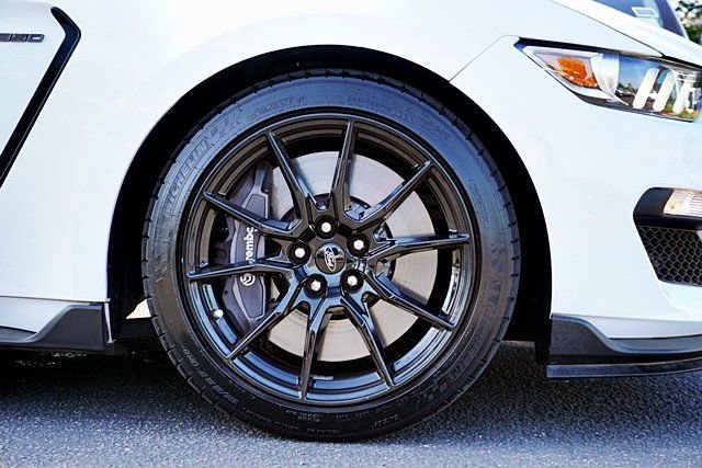 Used 2020 Ford Mustang Shelby GT350 w/ Technology Package RWD image 8