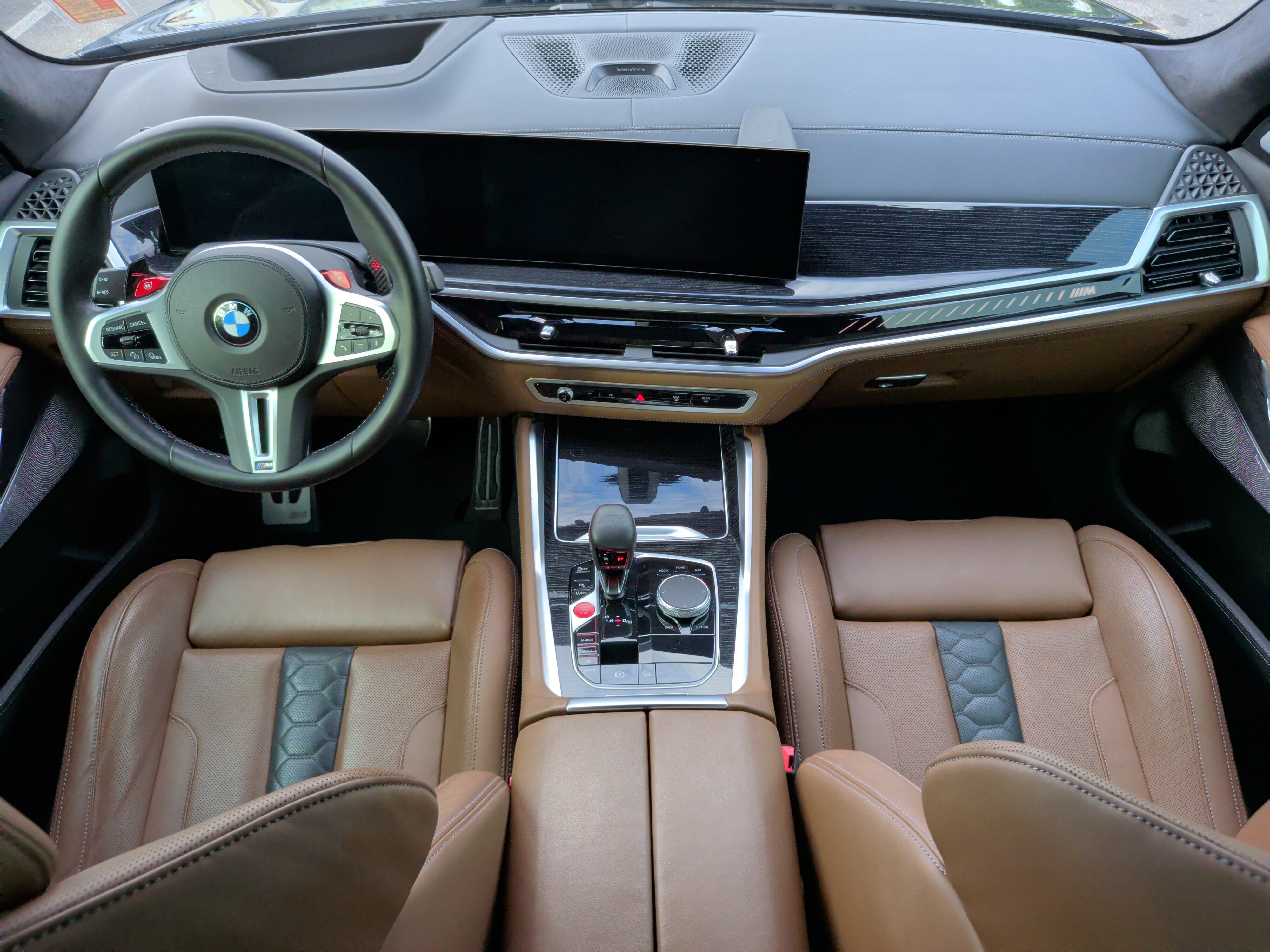 Used 2024 BMW X5 M Competition w/ Executive Package image 32