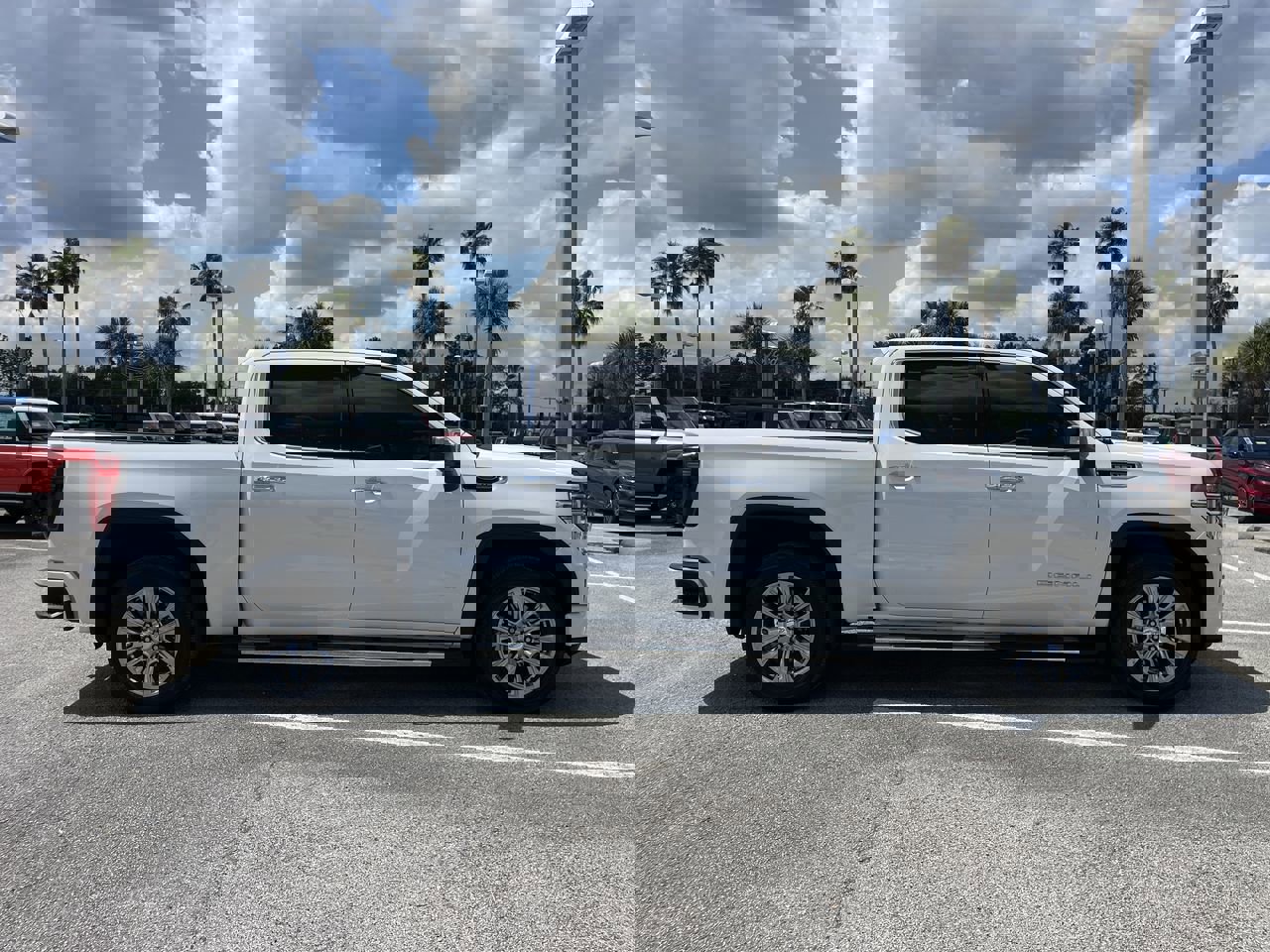 Used 2023 GMC Sierra 1500 Denali RWD image 2