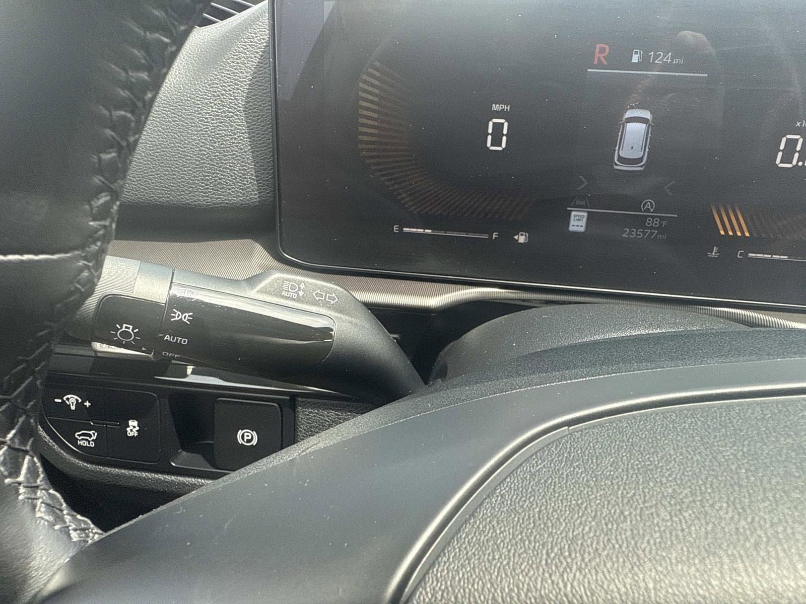 Used 2026 Kia Sportage EX FWD image 33