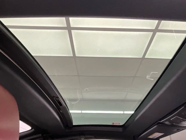 Used 2013 Mercedes-Benz SL 550 image 7