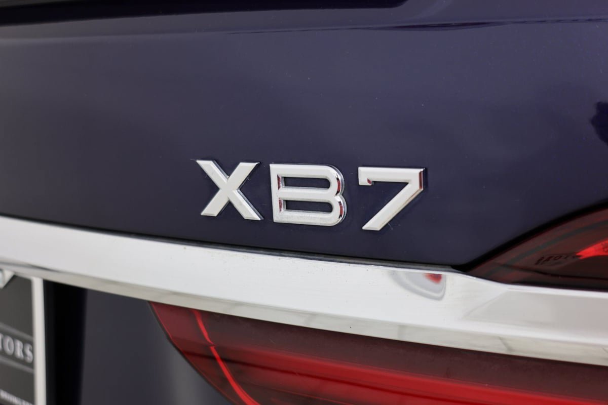 Used 2021 BMW ALPINA XB7 AWD/4WD image 17