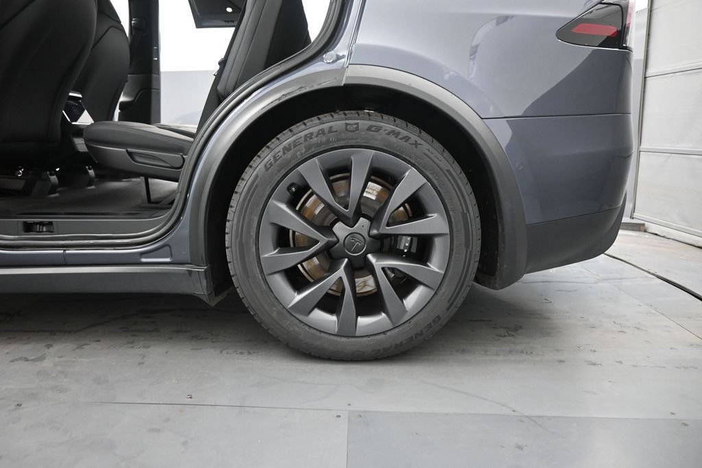 Used 2023 Tesla Model X AWD/4WD image 14