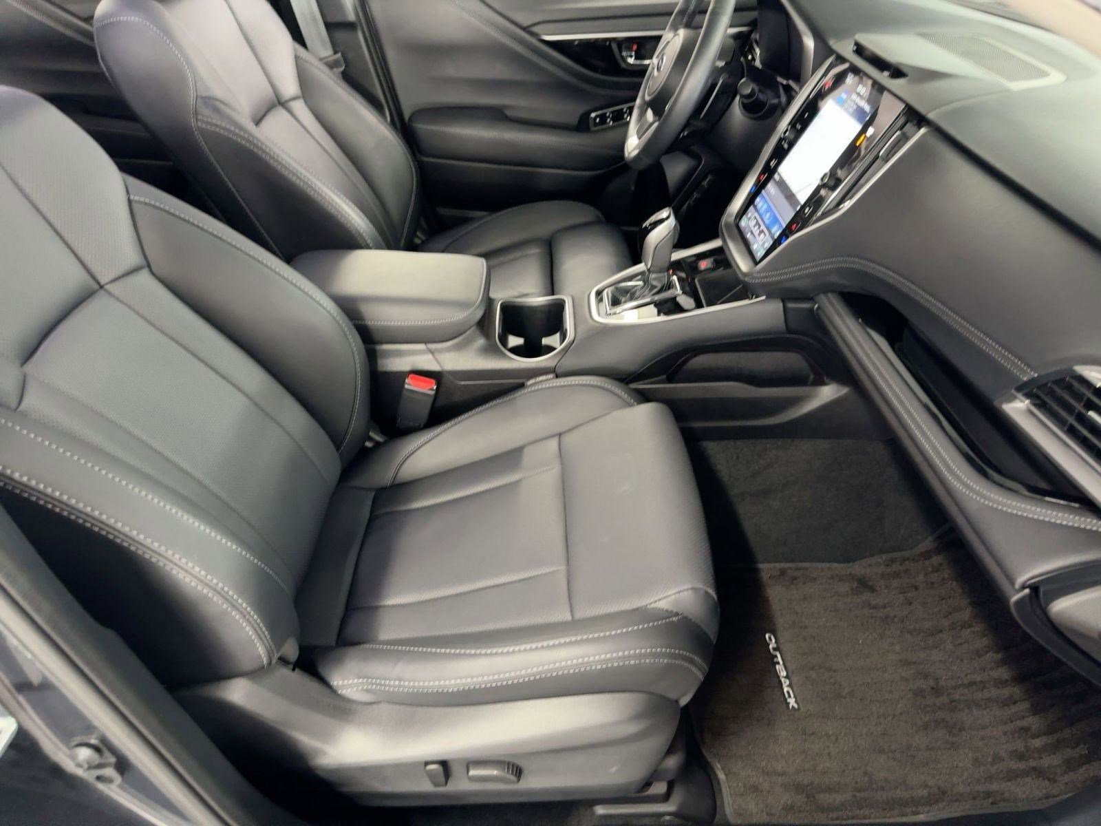 Used 2023 Subaru Outback Limited image 30