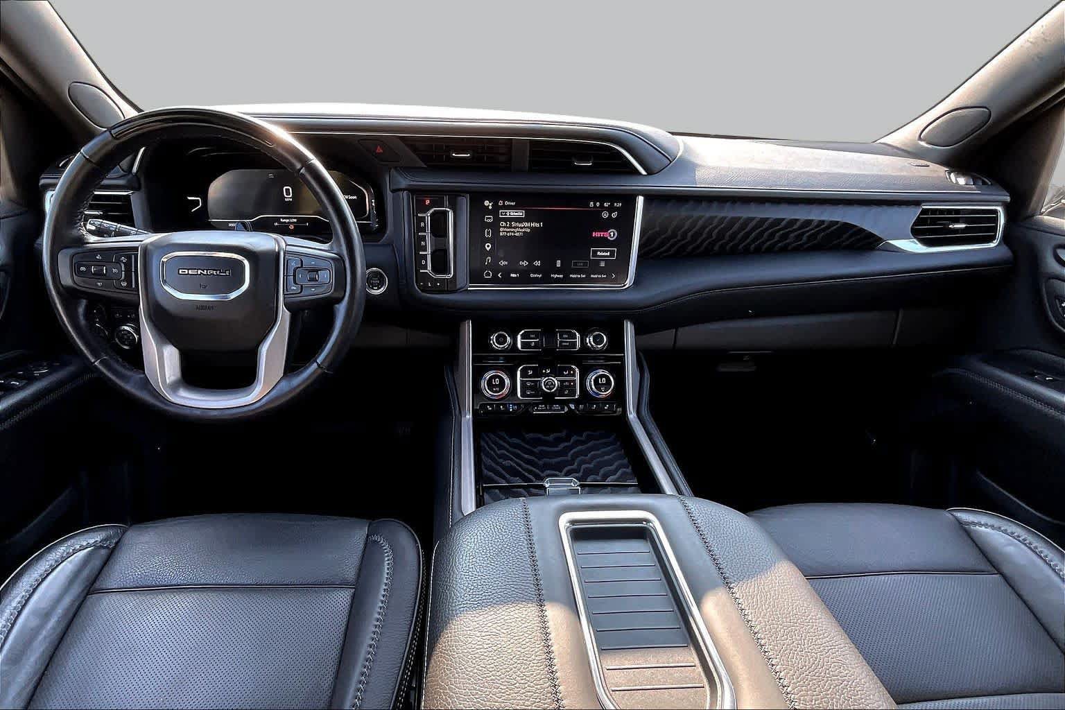 Used 2024 GMC Yukon XL Denali w/ Denali Reserve Package AWD/4WD image 16
