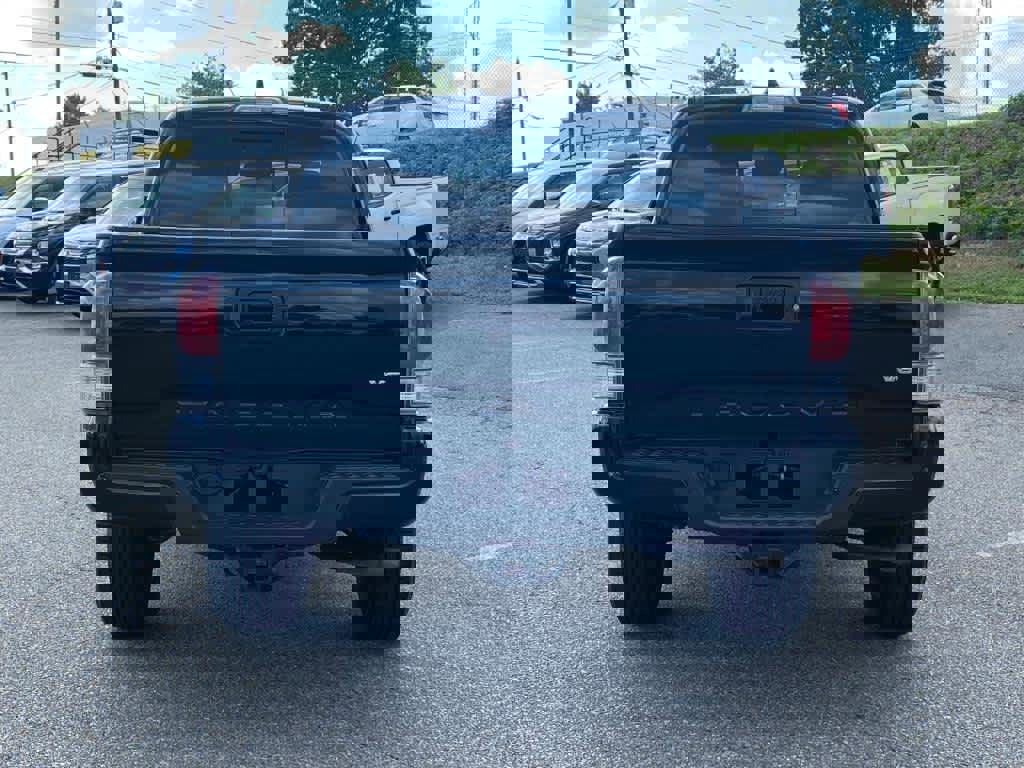 Used 2020 Toyota Tacoma TRD Sport w/ Technology Package image 4