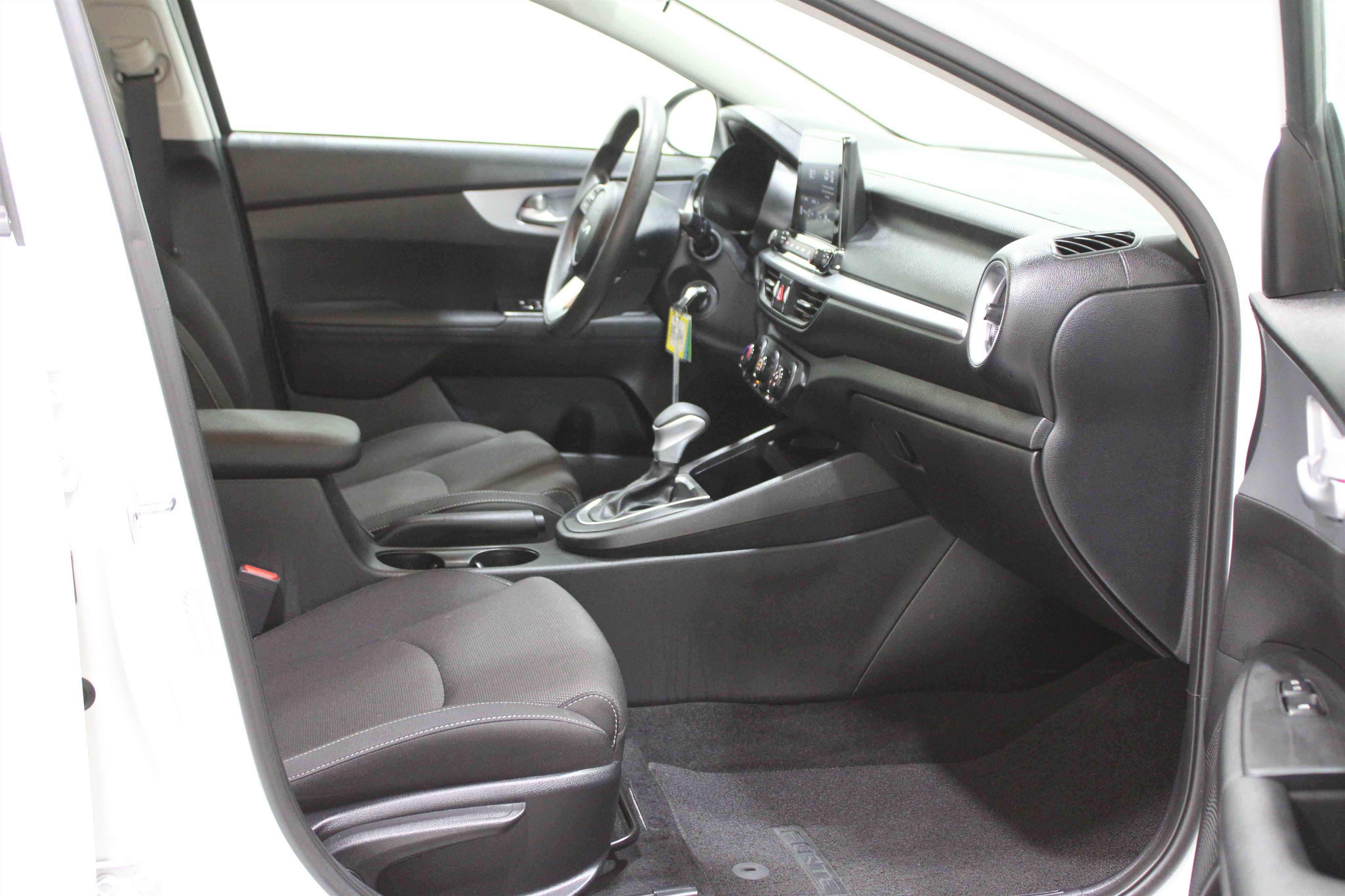 Used 2023 Kia Forte LXS w/ LXS Technology Package FWD image 23