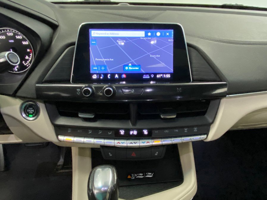 Used 2020 Cadillac CT4 Luxury w/ Sun And Sound Package AWD/4WD image 27