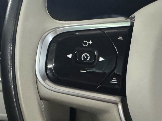 Certified 2023 Volvo XC60 B5 Ultimate image 20