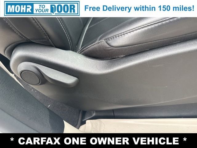 Used 2023 Chrysler Pacifica Touring-L image 25