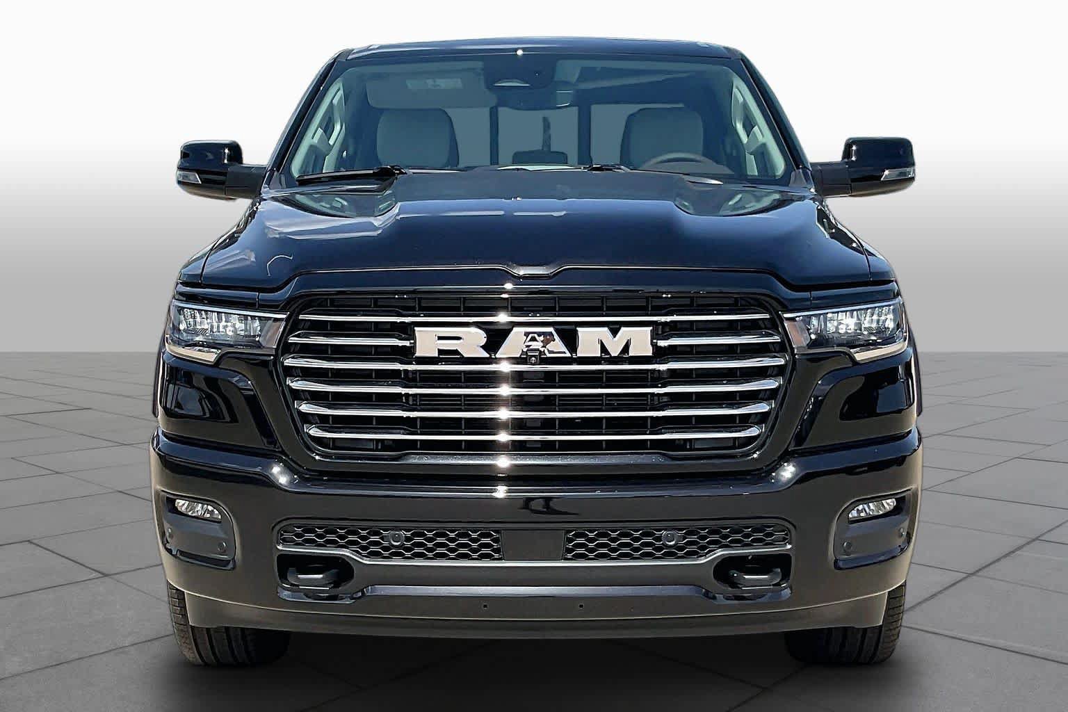 New 2027 RAM 1500 Laramie w/ Laramie Preferred Package AWD/4WD image 3