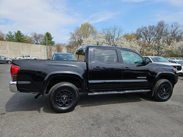 Used 2021 Toyota Tacoma SR5 AWD/4WD image 7