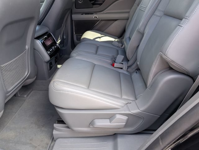 Used 2021 Lincoln Aviator Reserve w/ Equipment Group 201A RWD image 29