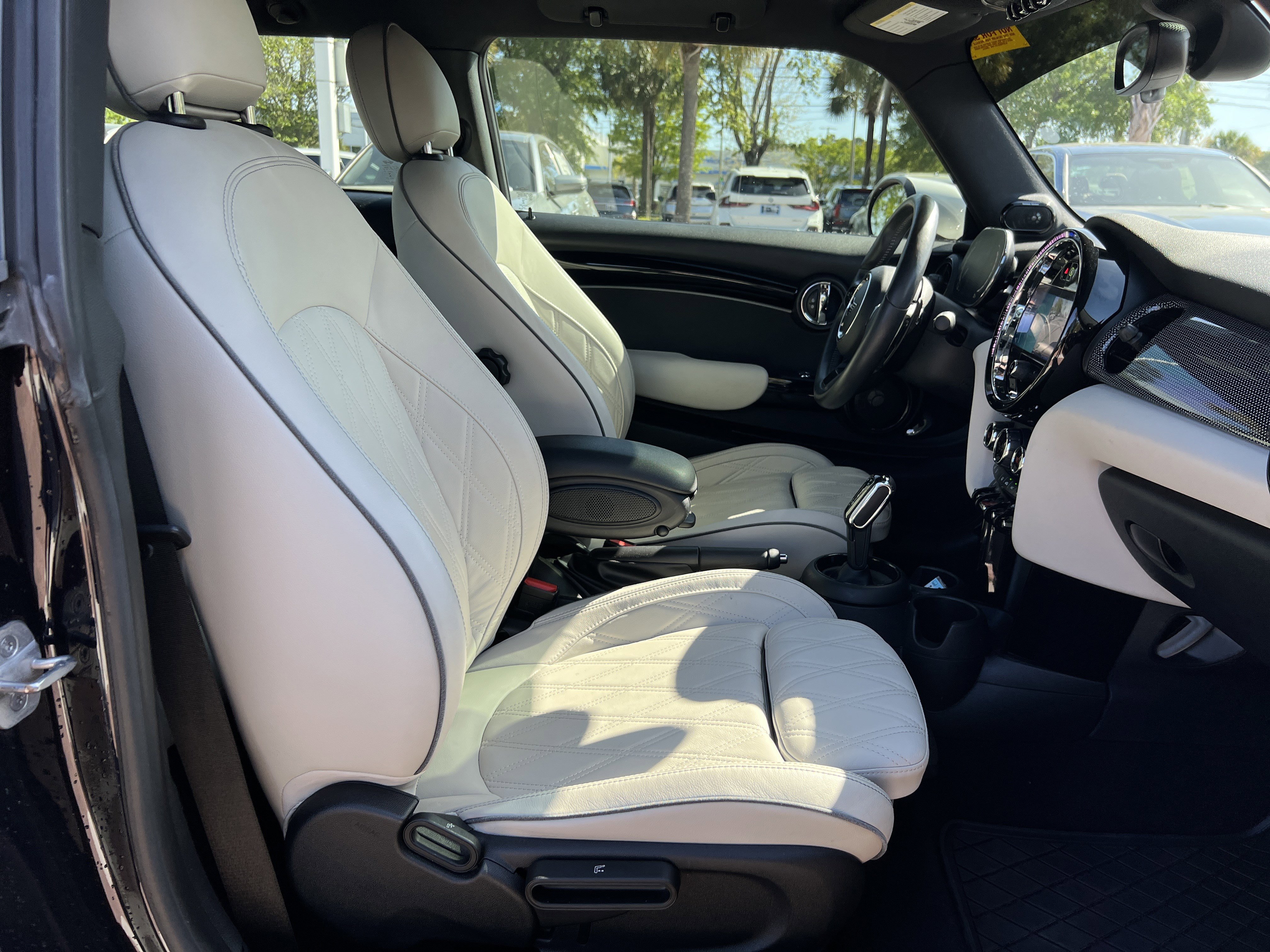 Used 2022 MINI Cooper S image 33