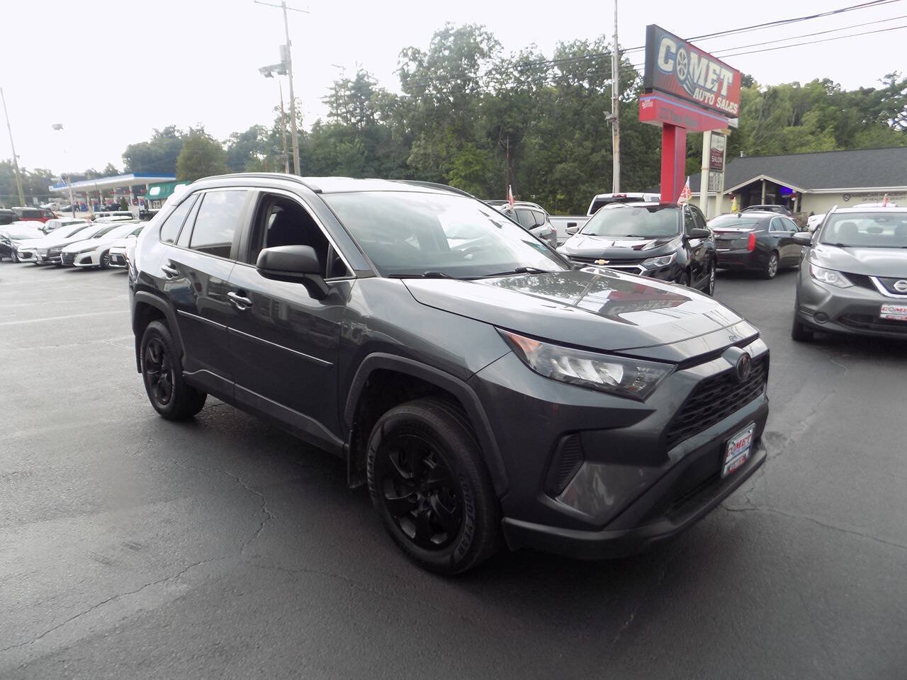 Used 2020 Toyota RAV4 LE w/ Carpet Mat Package AWD/4WD image 1