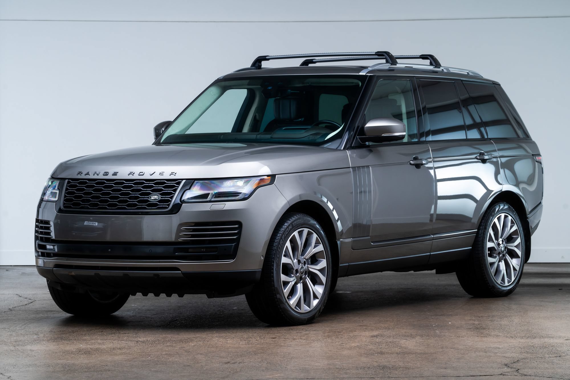 Used 2022 Land Rover Range Rover Autobiography AWD/4WD image 3