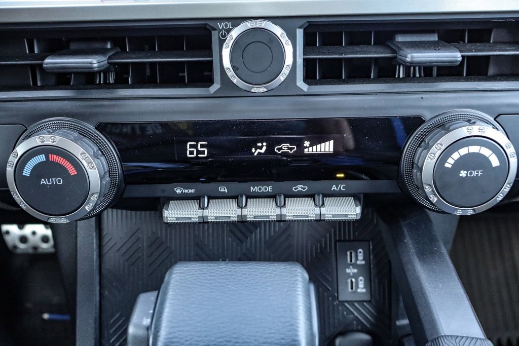 Used 2024 Toyota Tacoma TRD Sport RWD image 30