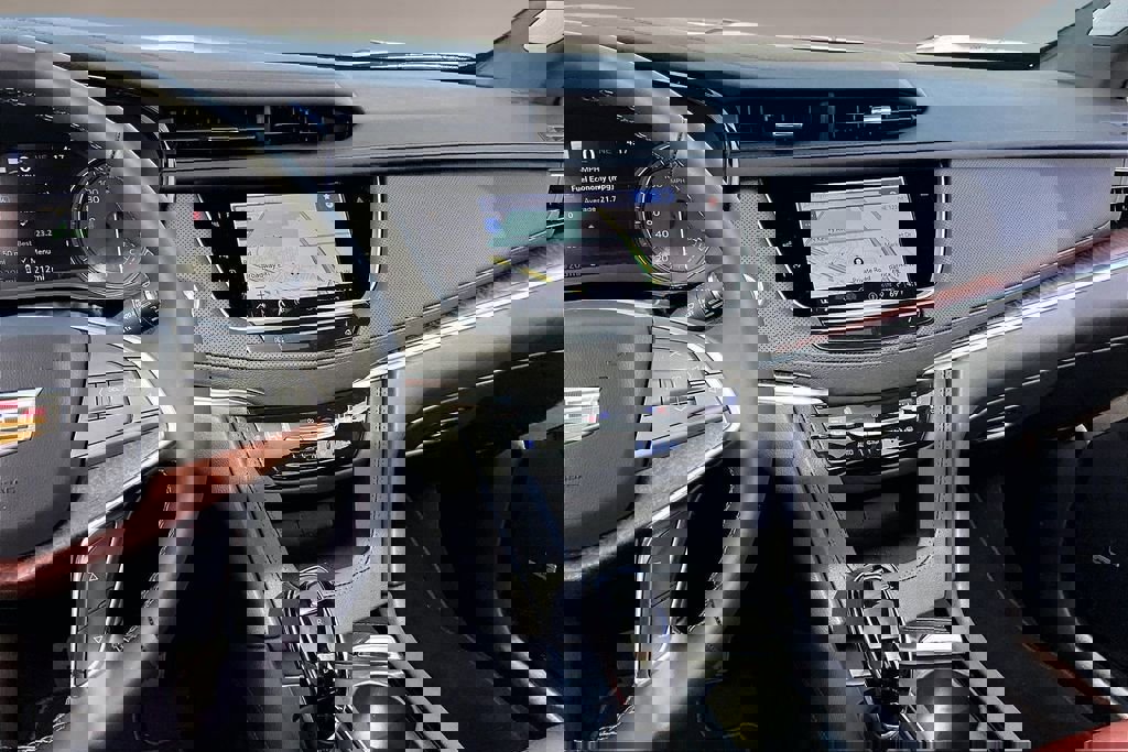 New 2026 Cadillac XT5 Premium Luxury w/ Driver Assist Package image 7