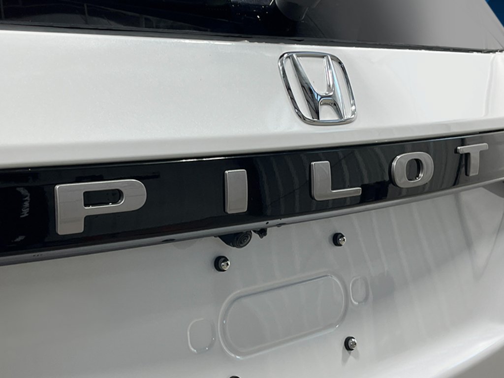 New 2026 Honda Pilot Touring image 10