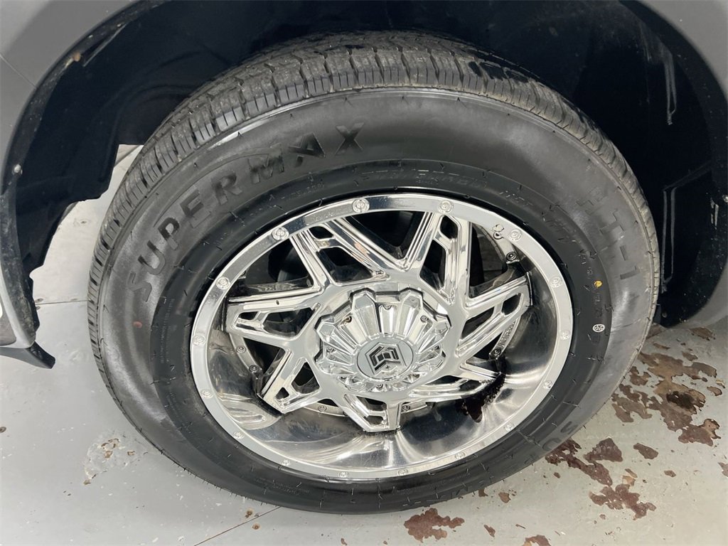 Used 2010 Dodge Ram 1500 Truck ST w/ SXT Appearance Group image 24