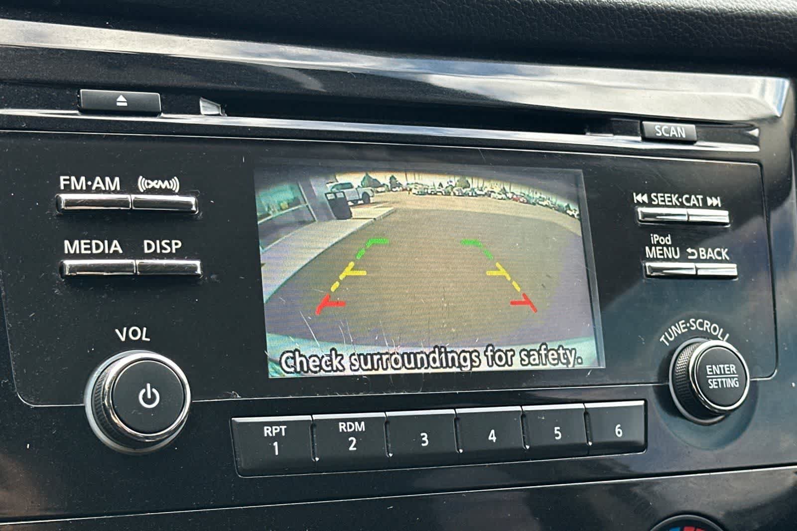 Used 2018 Nissan Rogue Sport S AWD/4WD image 21