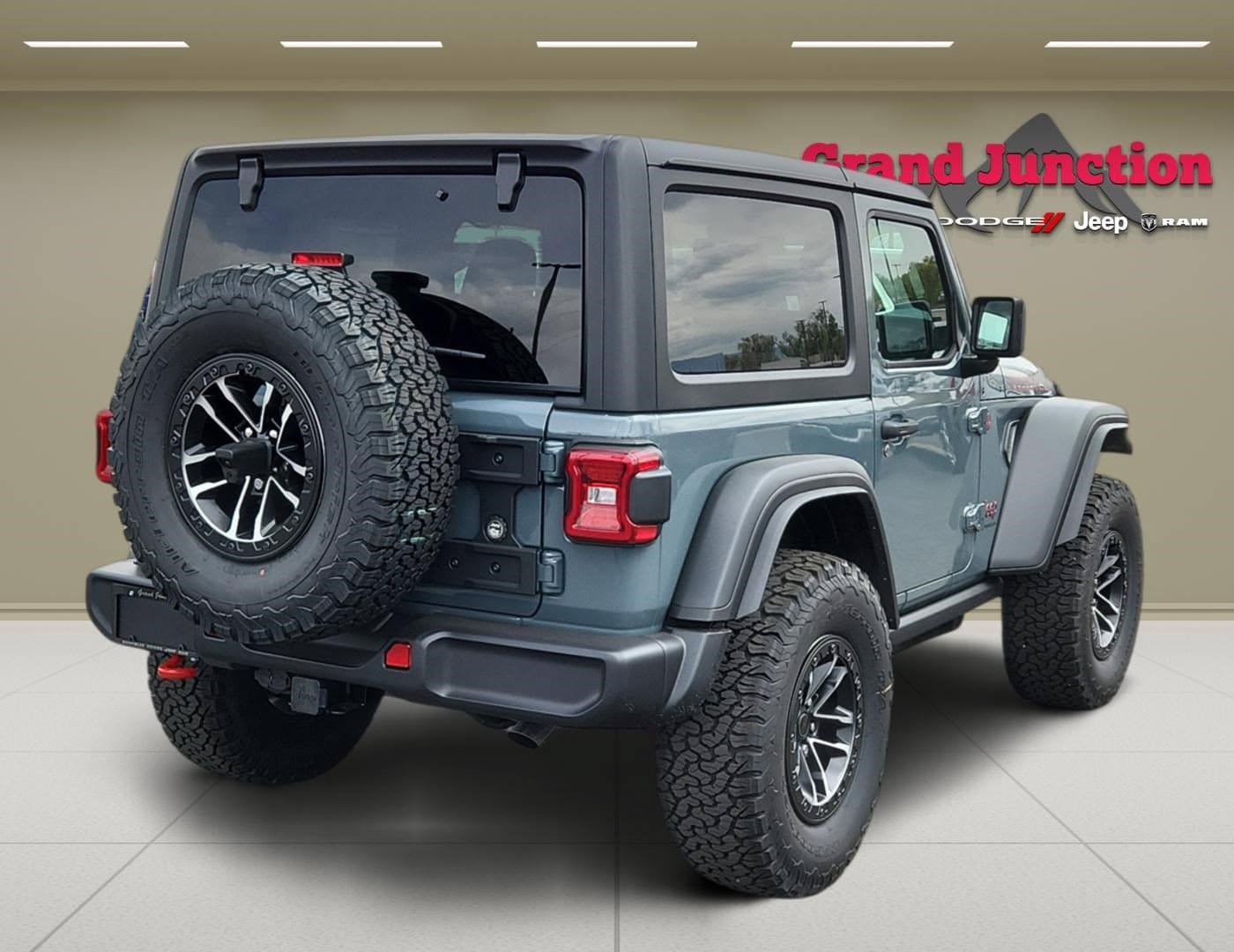 New 2026 Jeep Wrangler Rubicon w/ Xtreme 35 Tire Package AWD/4WD image 5