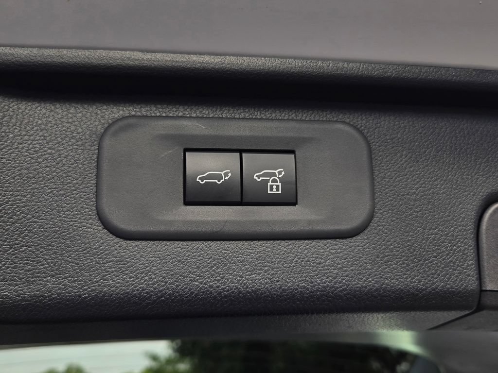 Used 2026 Toyota Grand Highlander AWD Hybrid image 33