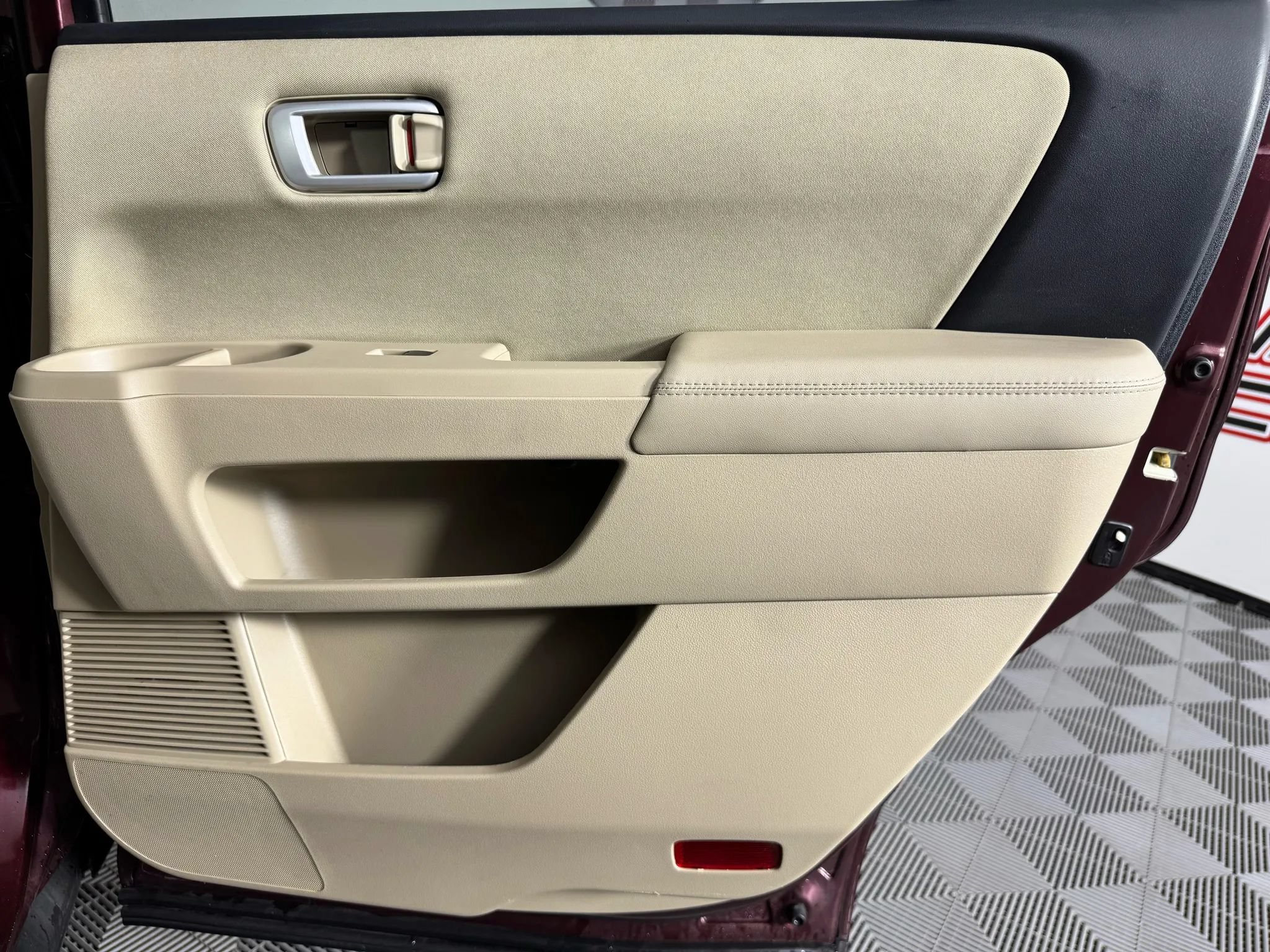 Used 2014 Honda Pilot LX image 41