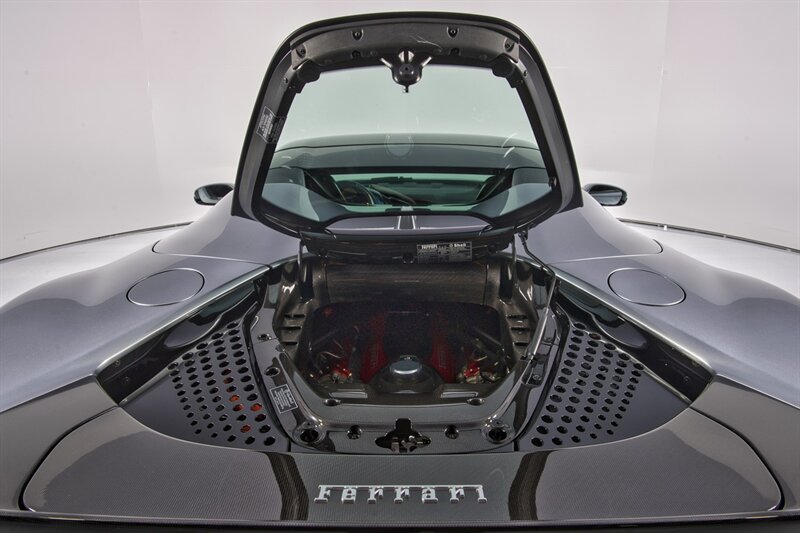 Used 2023 Ferrari SF90 Spider AWD/4WD image 35