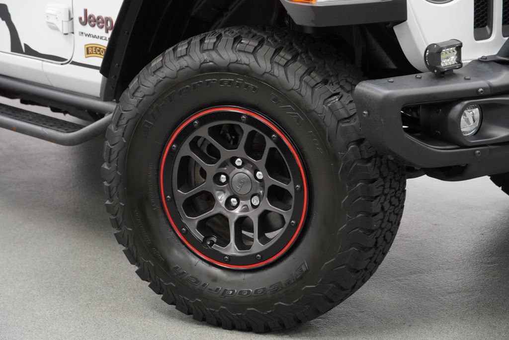 Used 2023 Jeep Wrangler Unlimited Rubicon w/ Xtreme 35 Tire Package AWD/4WD image 4