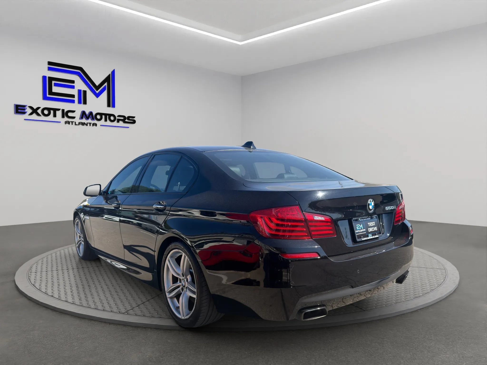 Used 2016 BMW 550i Sedan RWD image 3