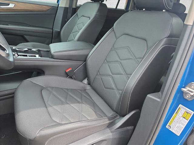 Used 2026 Volkswagen Atlas SE FWD image 13