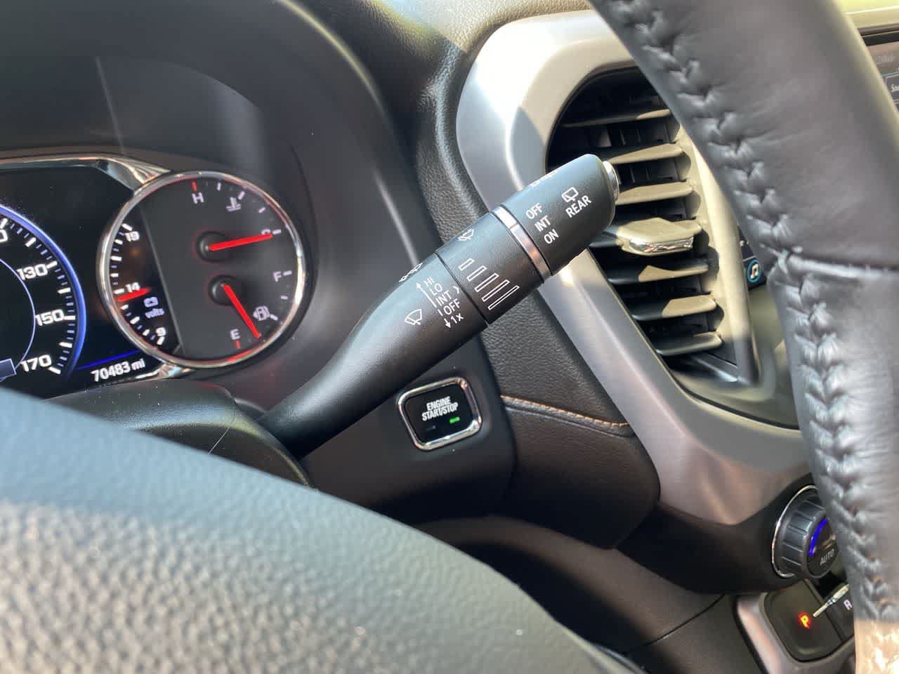 Used 2021 GMC Acadia AT4 w/ Technology Package AWD/4WD image 22