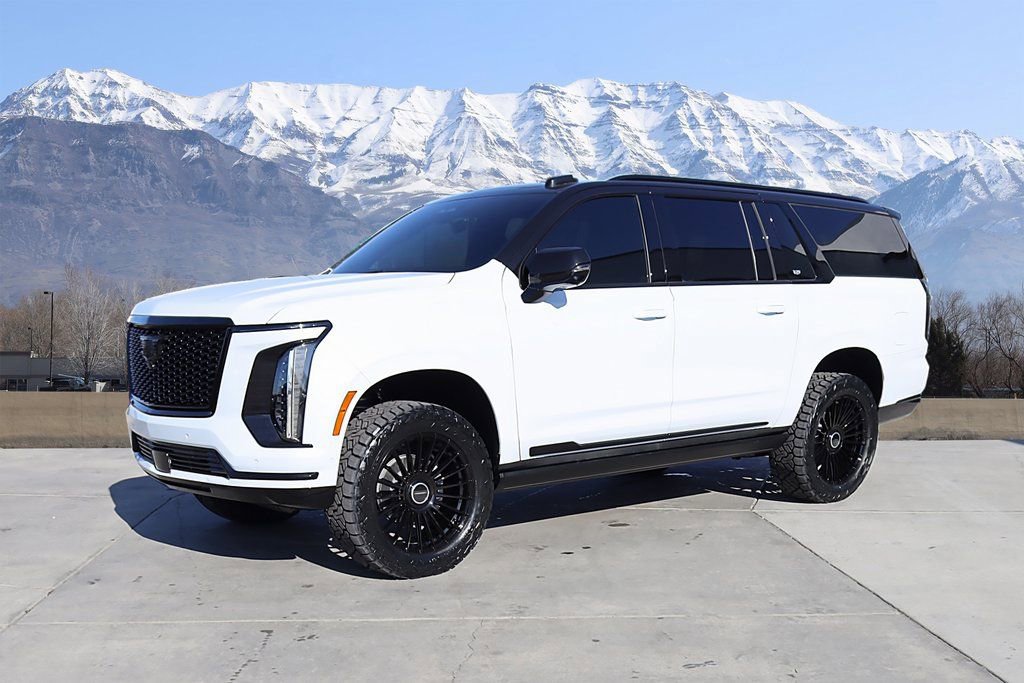 Used 2026 Cadillac Escalade ESV Sport w/ Touring Package image 2