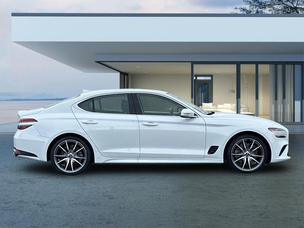 Used 2023 Genesis G70 3.3T image 3