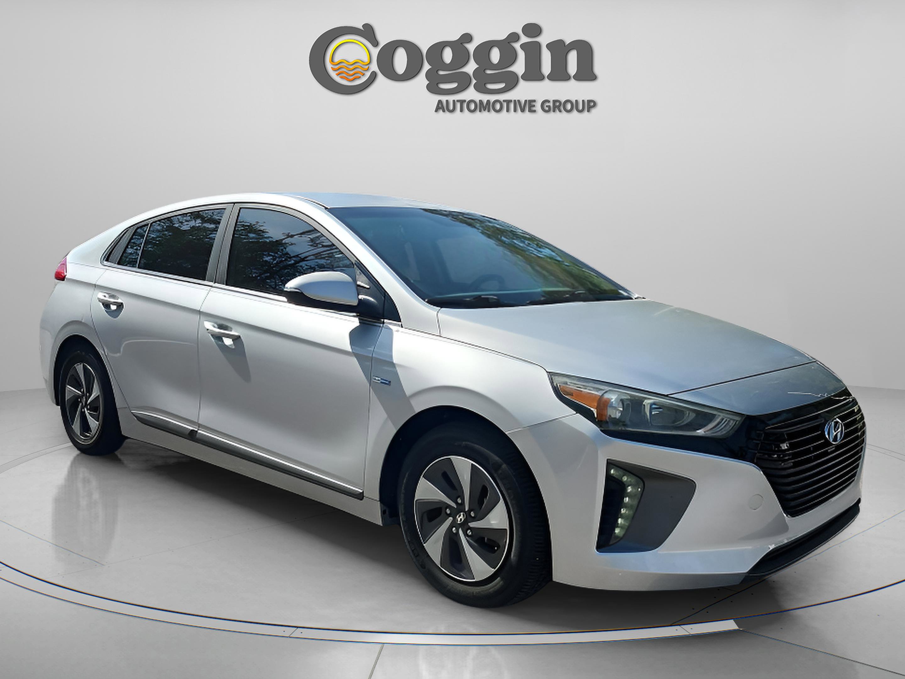 Used 2017 Hyundai Ioniq SEL image 7