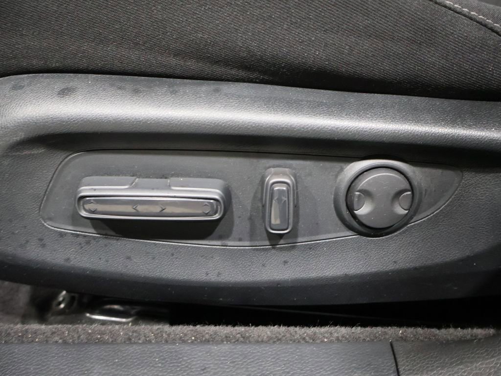 Used 2023 Honda Accord EX image 12