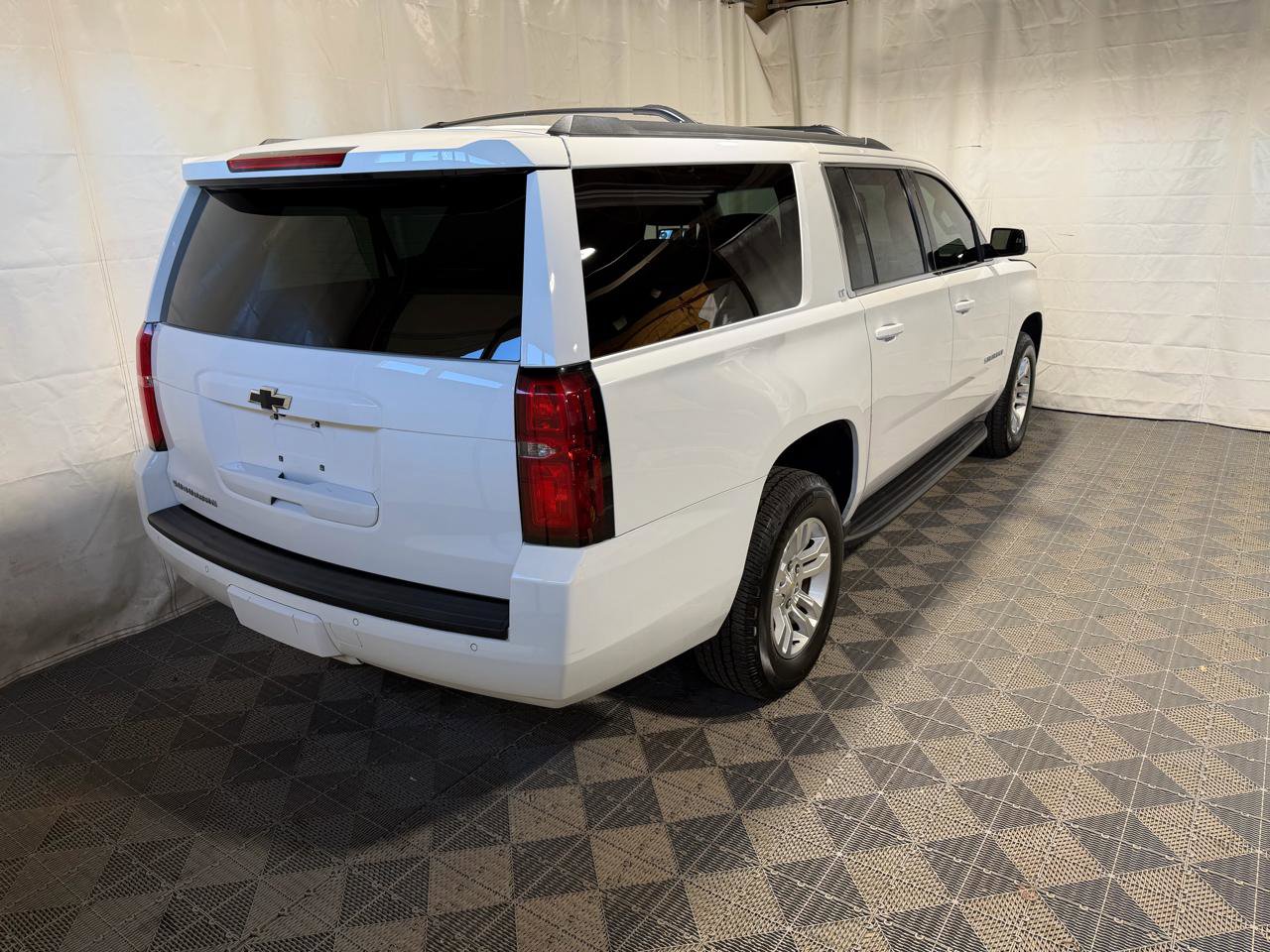 Used 2015 Chevrolet Suburban LT AWD/4WD image 8