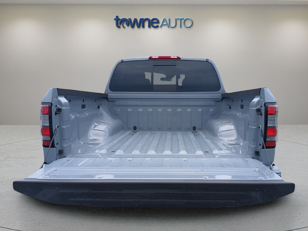 Used 2025 Nissan Frontier PRO-4X AWD/4WD image 14