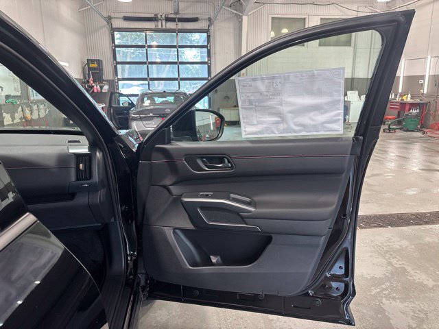 New 2026 Nissan Pathfinder Rock Creek AWD/4WD image 5