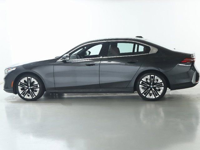 Used 2026 BMW 540i xDrive AWD/4WD image 42
