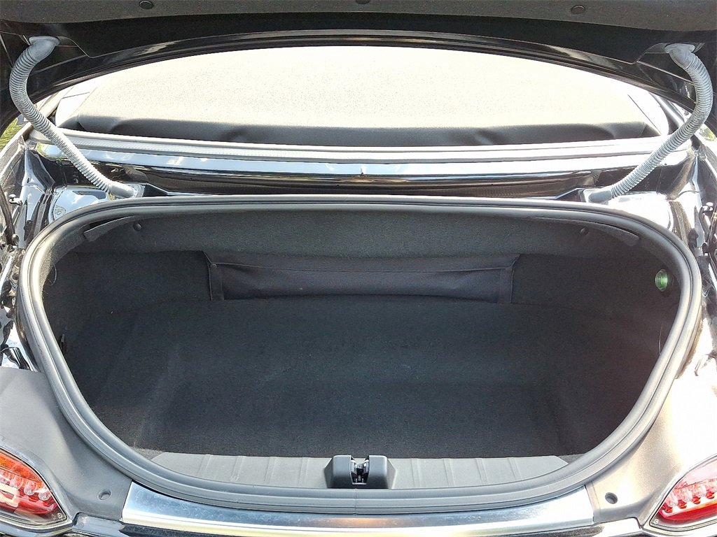 Used 2018 Mercedes-Benz AMG GT Roadster w/ Lane Tracking Package image 30