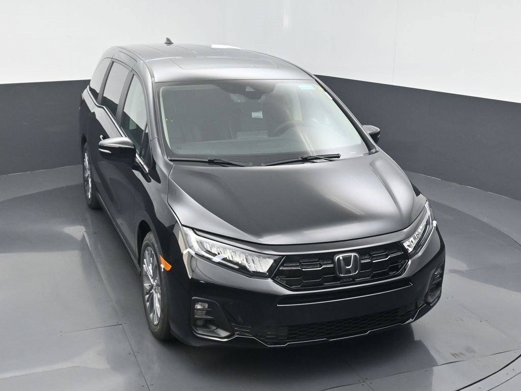 New 2026 Honda Odyssey Touring image 3